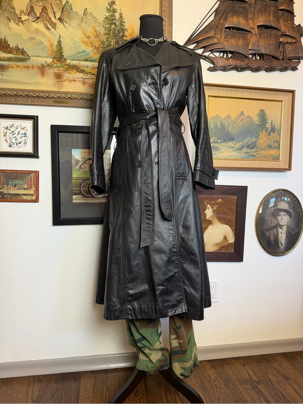 Vintage 1970s-80s Black Leather Belted Trench Coat XS-S - Picture 6 of 15
